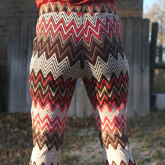 Rancho Estancia Chevron Palazzo Pants - Picture 3 of 4